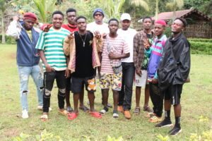 Avec les jeunes de Batoufam